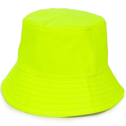 Chapéu, R$ 1.975, Manokhi na Farfetch 