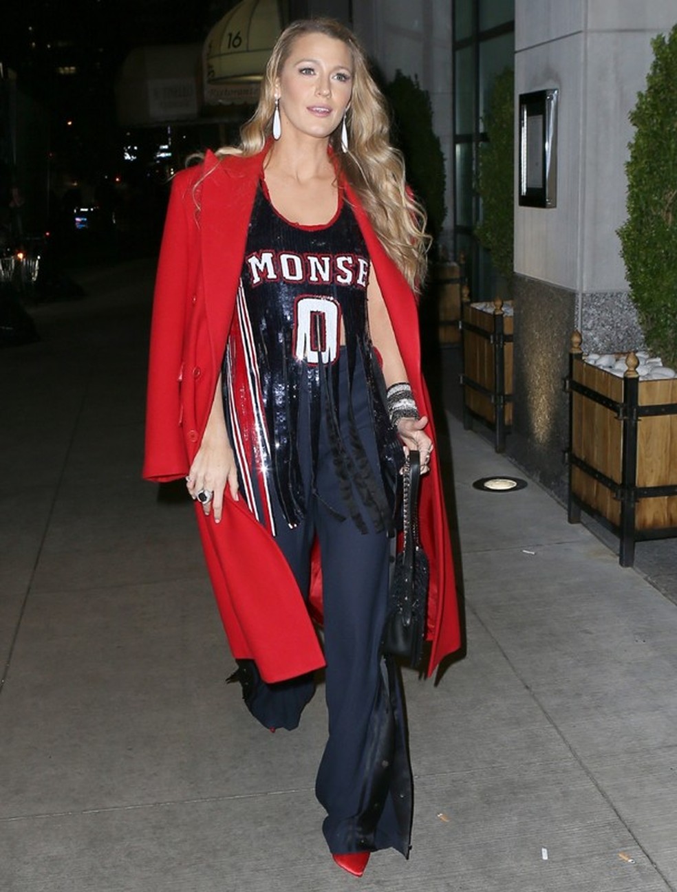Blake Lively com regata da Monse (Foto: AKM) — Foto: Glamour