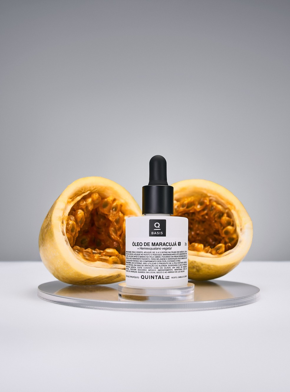 Óleo Multipropósito Maracujá + Hemiesqualano, Quintal Laboratório Dermatológico (R$ 149) — Foto: Divulgação