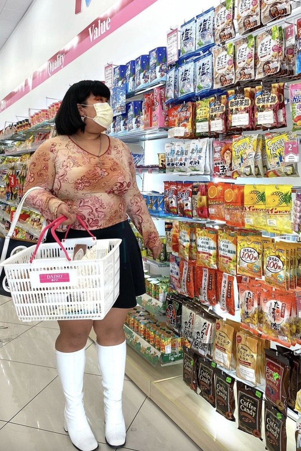 As tendências dos anos 1960 vão ser a aposta da vez (Foto: @virghoe_xoxo) — Foto: Glamour