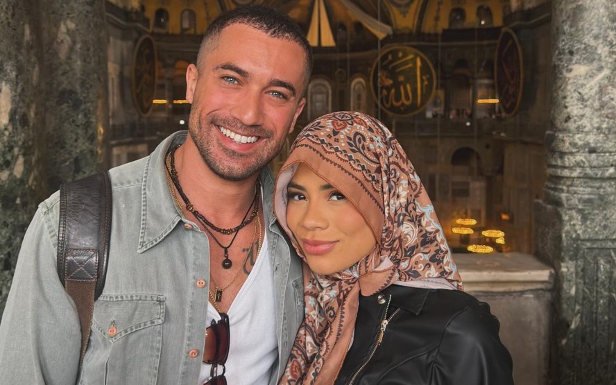 Lexa abre álbum de fotos e mostra lua de mel na Turquia