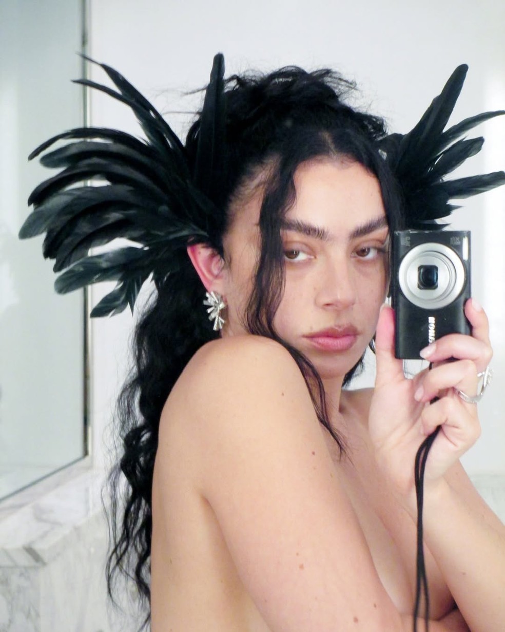  — Foto: Reprodução/Instagram/@charli_xcx