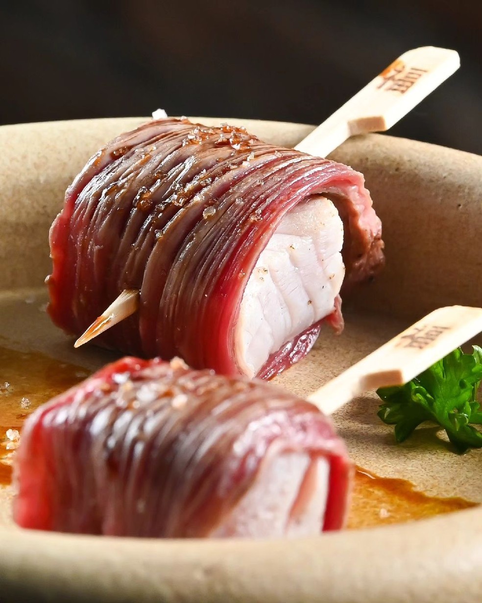 Wagyu com Foie Graus — Foto: Israel Pinheiro