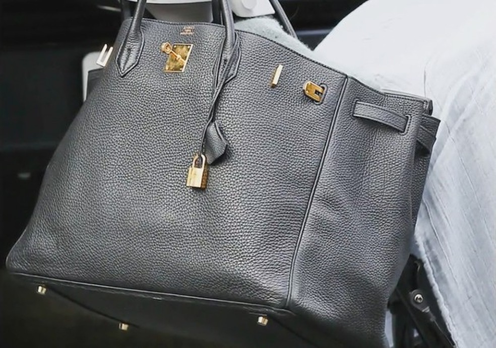 Bolsa maternidade de Kim Kardashian é da Hermès (Foto: Reprodução) — Foto: Glamour