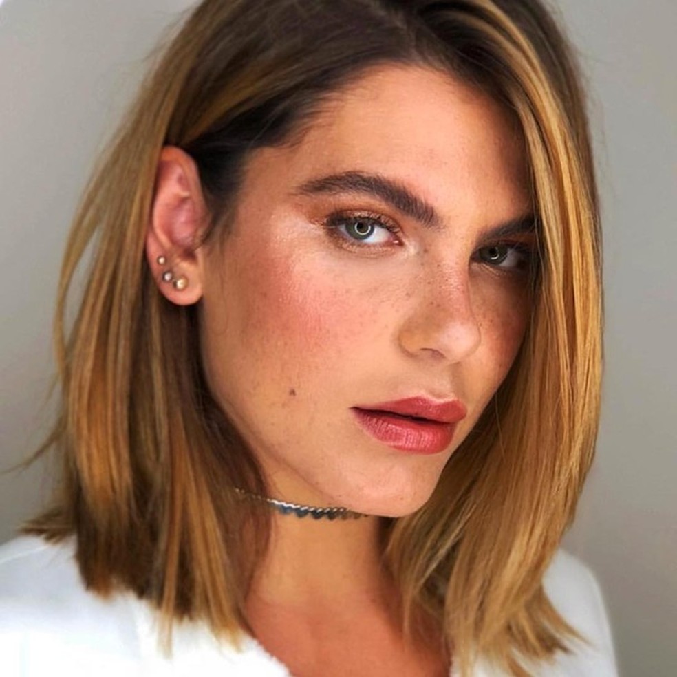 Mariana Goldfarb está com os fios na altura do ombro. Que tal? (Foto: Reprodução Instagram) — Foto: Glamour