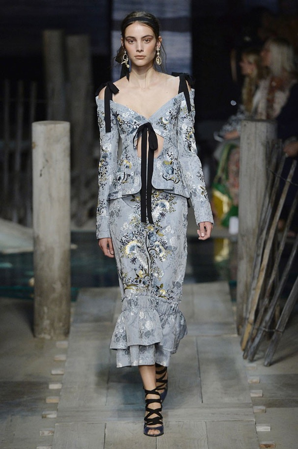 Erdem Verão 2017 (Foto: Getty Images ) — Foto: Glamour