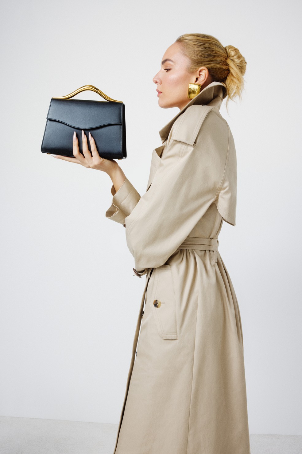 De marca autoral alta costura Marina Raphael conta bastidores de sucesso com it bags