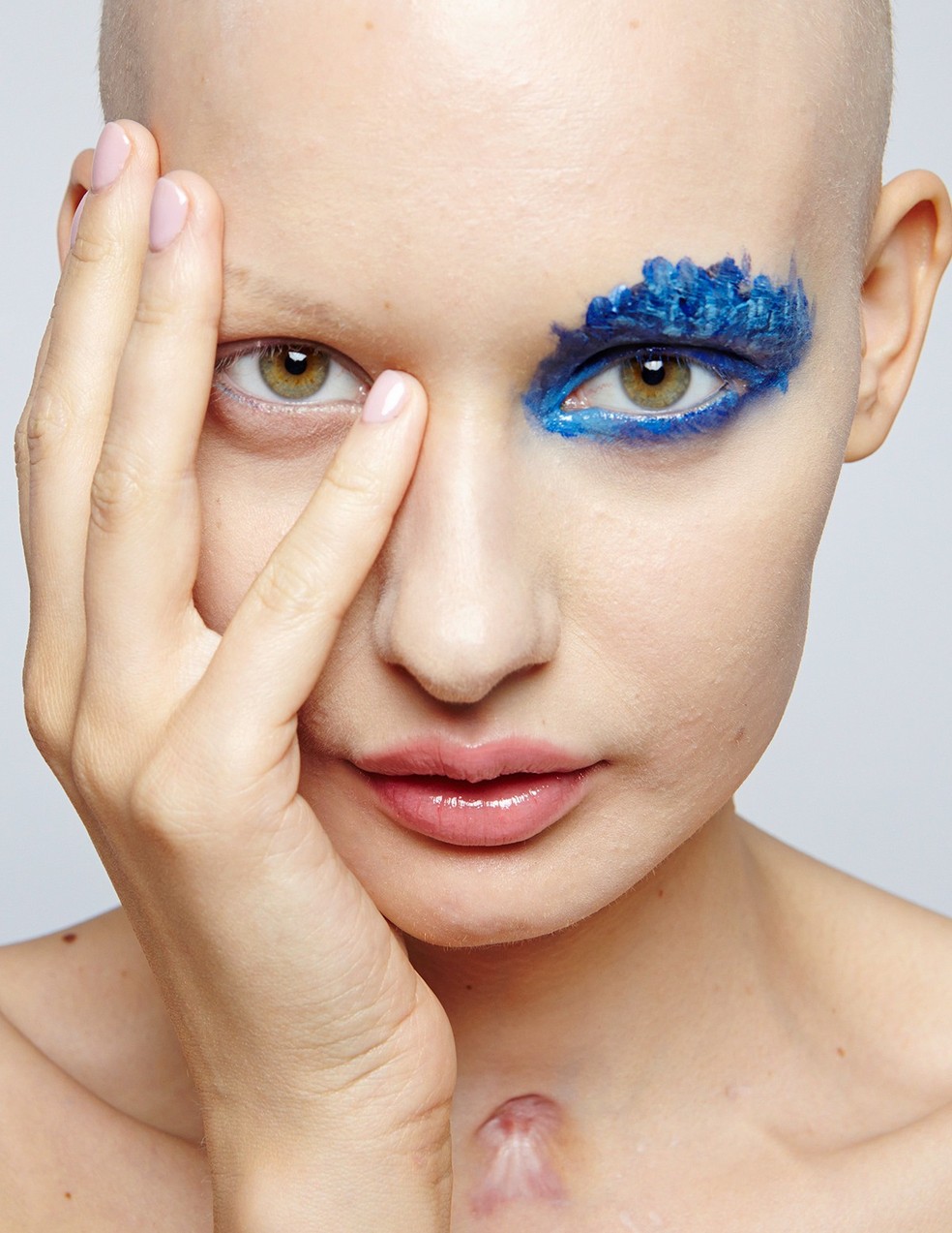 Elizaveta Bulokhova. (Foto: Manolo Ceron) — Foto: Glamour