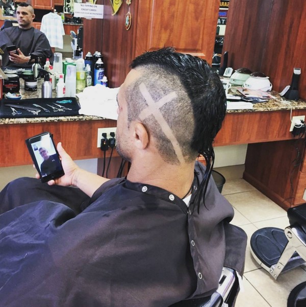 Cortes de cabelo masculino com risco e cruz top
