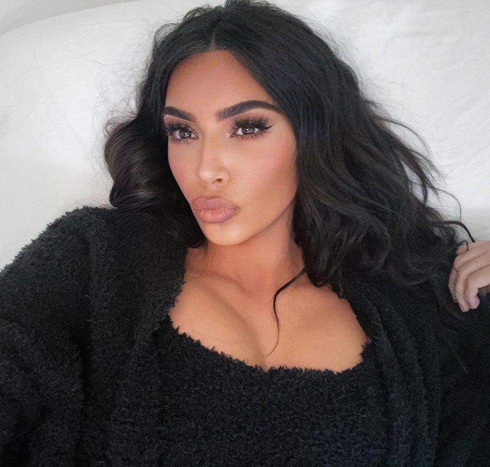 Salve o make up: veja fotos das irmãs Kardashian sem maquiagem