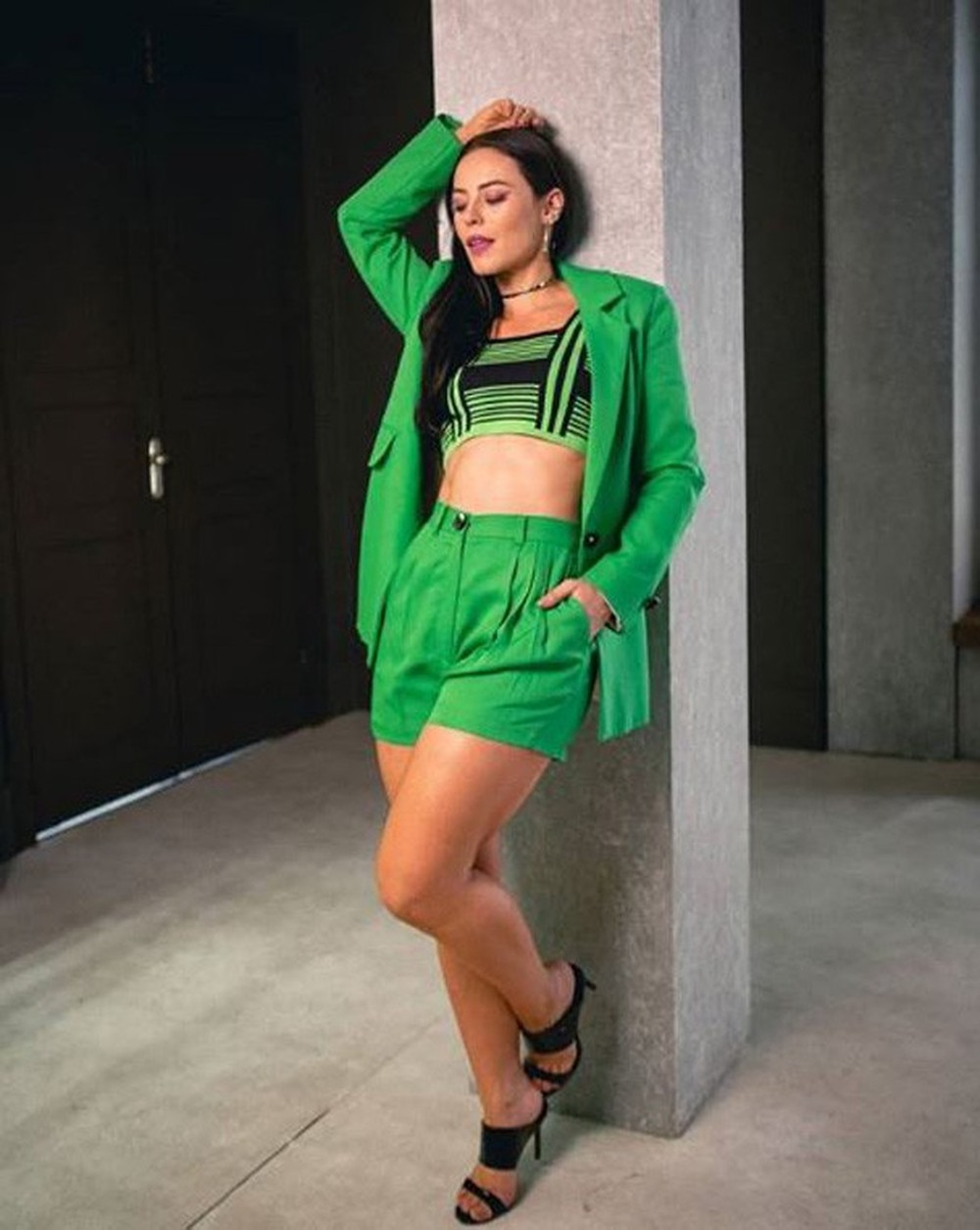 Vivi Guedes: inspire-se no estilo da influencer da novela das 21h