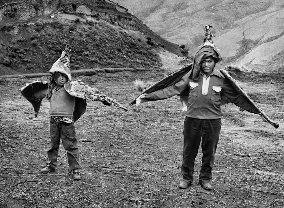 Near Chimborazo Volcano, Ecuador, 1982 — Foto: Sebastião Salgado