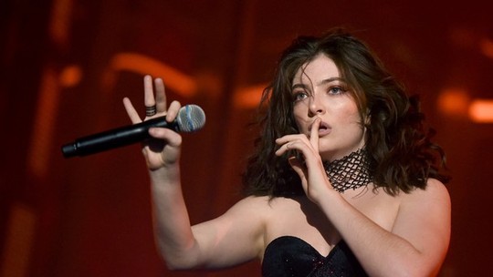 Lorde doa US$ 204 mil para organizações pró-imigrantes em meio a protestos contra o ICE