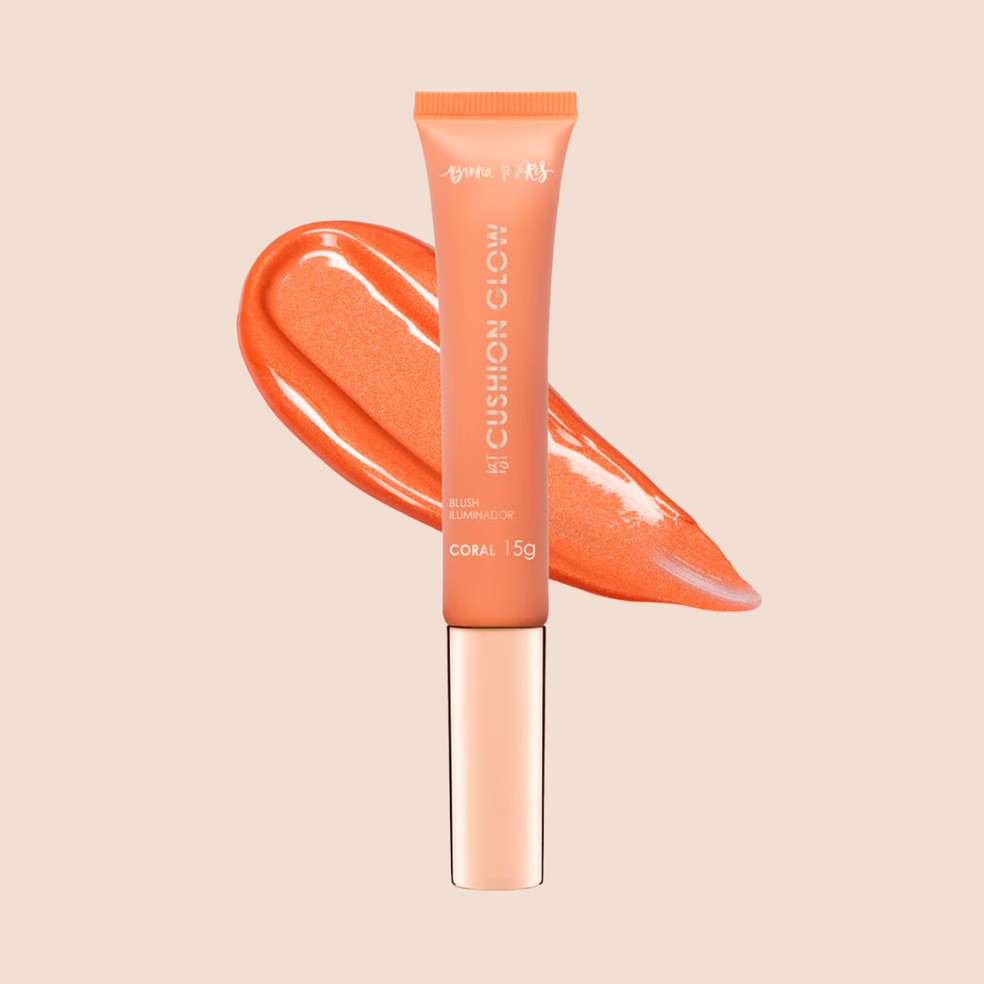 Blush iluminador Cushion Glow, cor coral, Bruna Tavares (R$ 70) — Foto: Divulgação