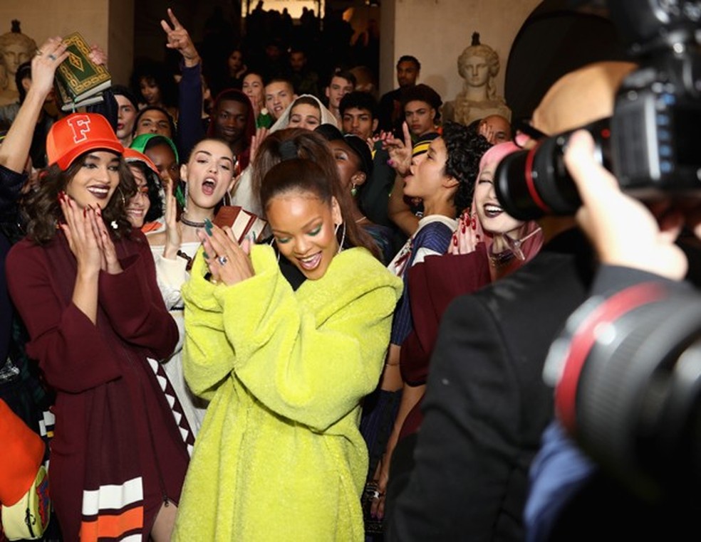 Rihanna disse que vai ter uma linha de maquiagens! (Foto: Getty Images) — Foto: Glamour