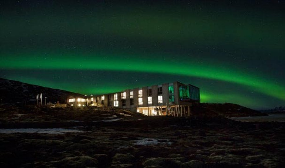 Hotel bolha na Islândia permite que você presencie a aurora
