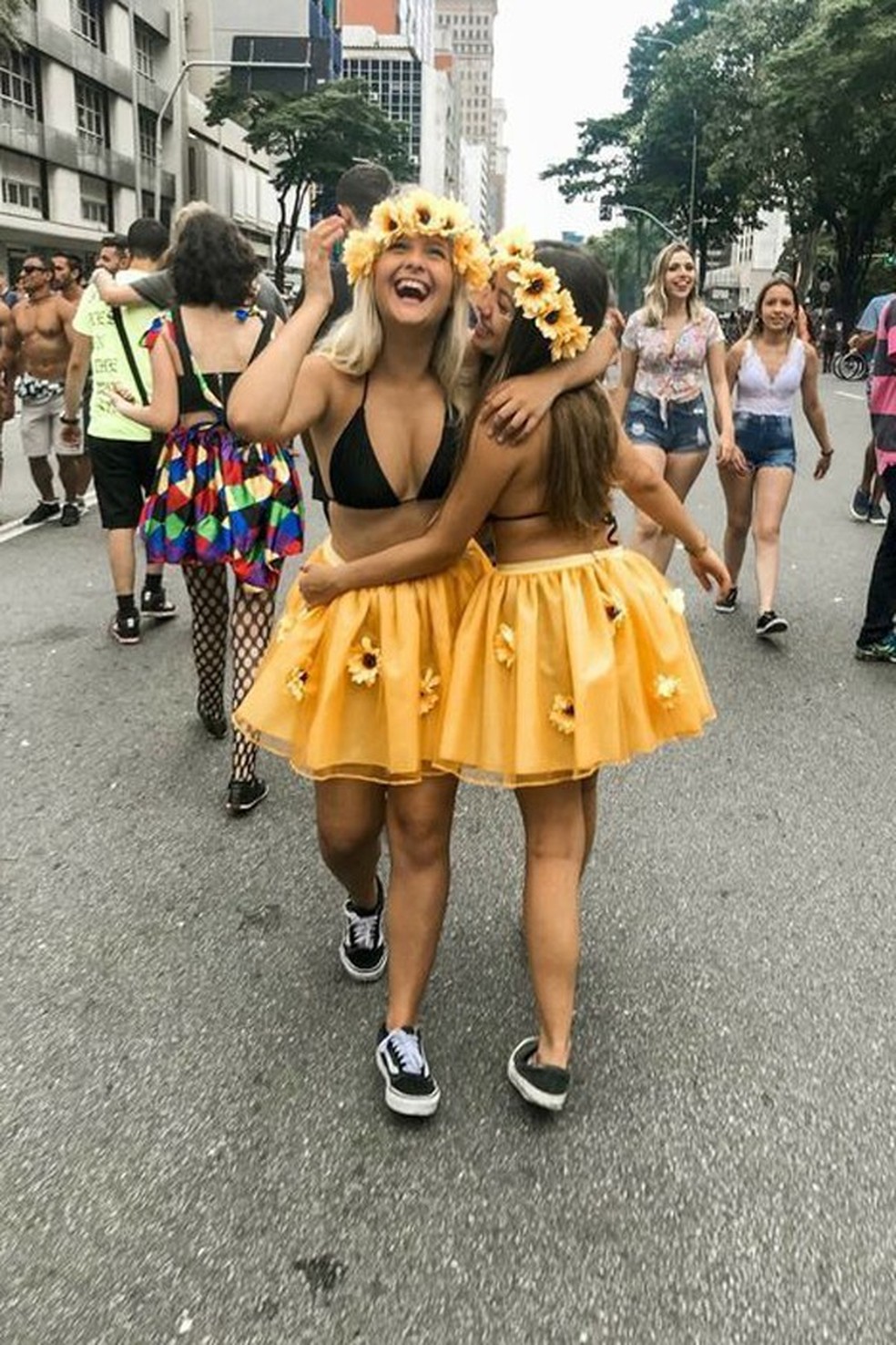 Fantasia para usar com as amigas: 15 inspirações paraFantasia para usar com as amigas: 15 inspirações para o Carnaval o Carnaval (Foto: Divulgação/Pinterest) — Foto: Glamour