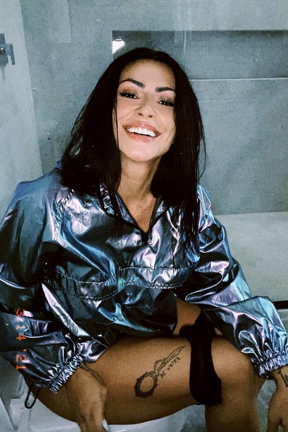 Cleo posta clique pra lá de intimista nas redes e famosos entram na ...