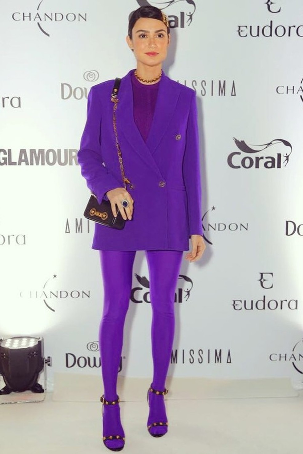 Thaila Ayala investiu no look total roxo. Amamos! (Foto: Cleiby Trevisan) — Foto: Glamour