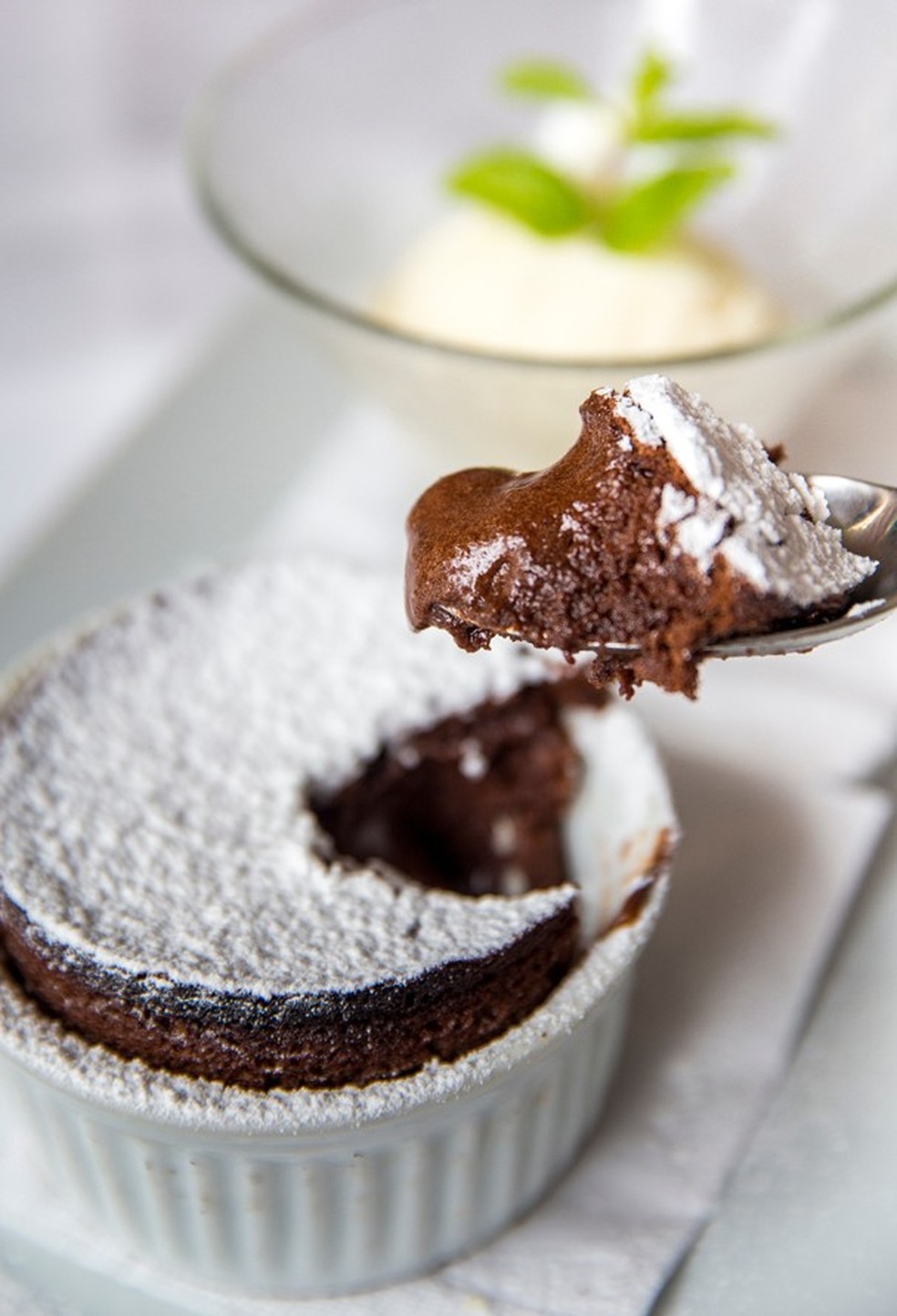 Suflê de Chocolate ao forno (Foto: divulgação) — Foto: Glamour