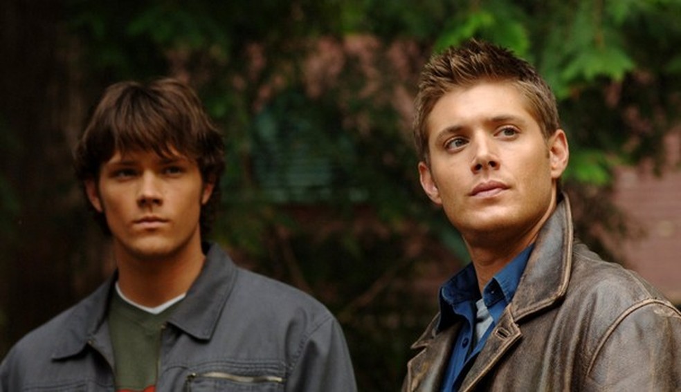 Jensen Ackles e Jared Padalecki em "Supernatural" (Foto: Reprodução) — Foto: Glamour