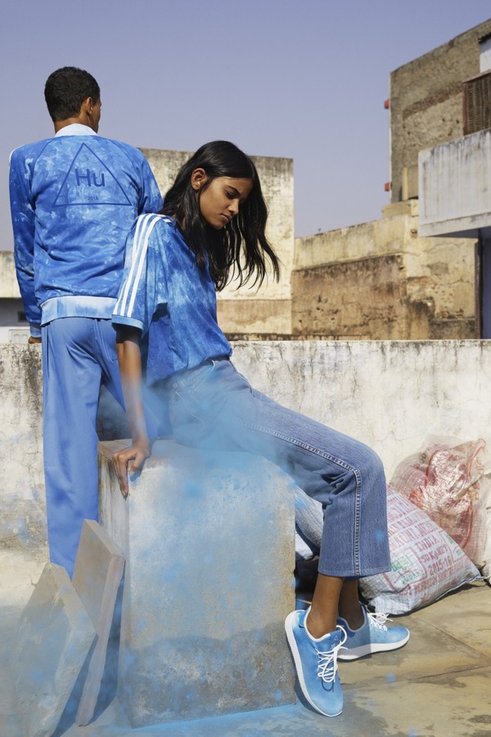 Adidas top hu holi