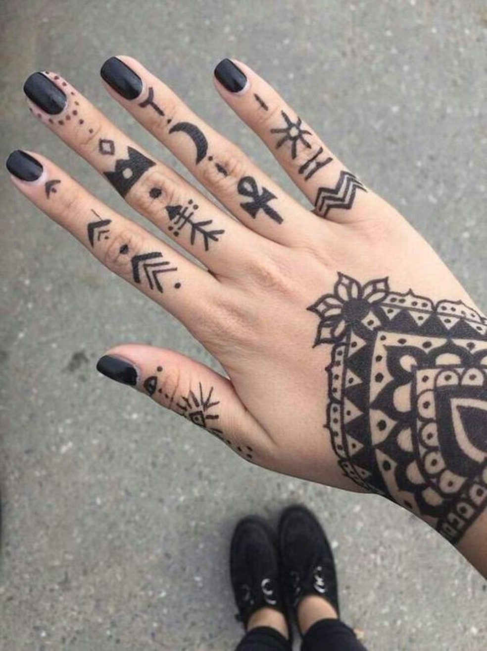 Tatuagem Feminina Na Mão- Ideias E Inspirações