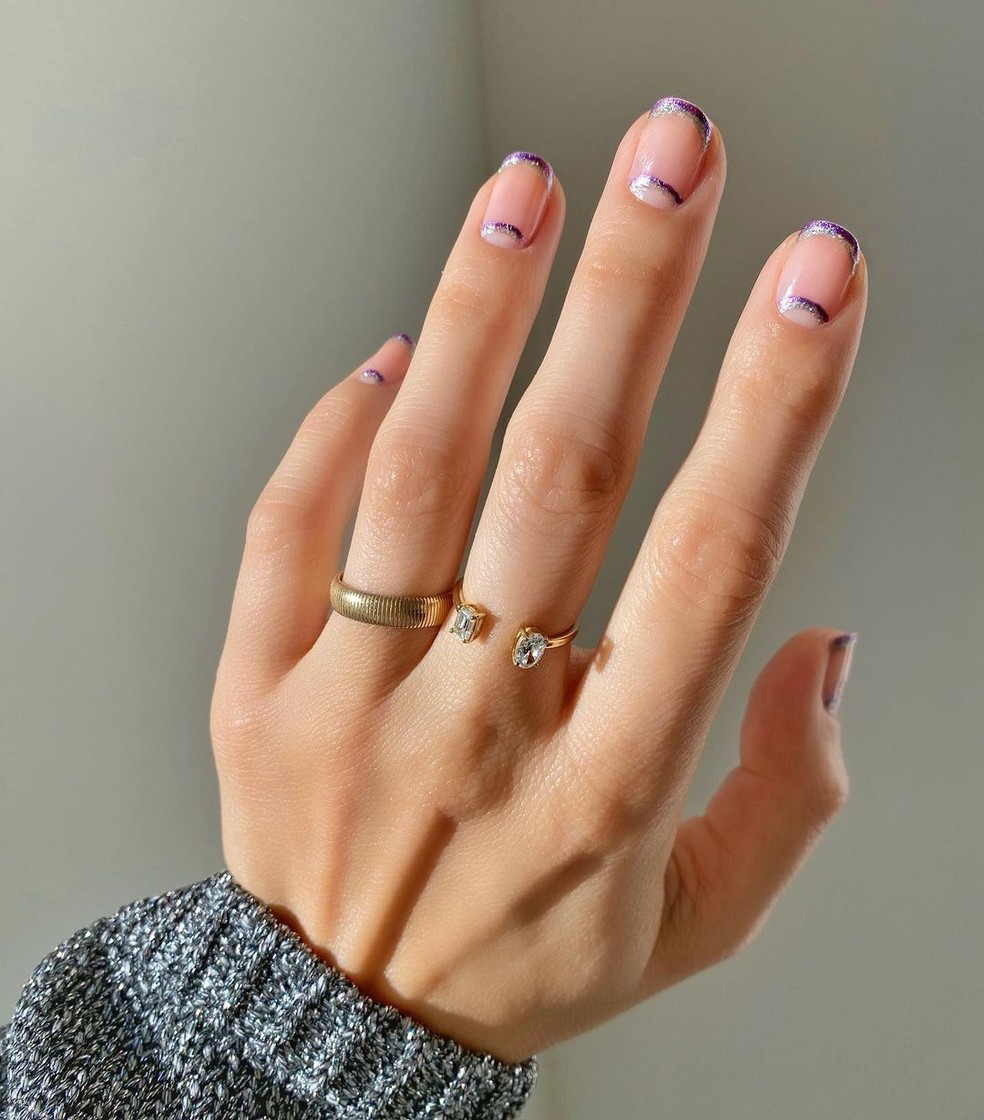 Unhas curtas decoradas — Foto: Instagram/@betina_goldstein