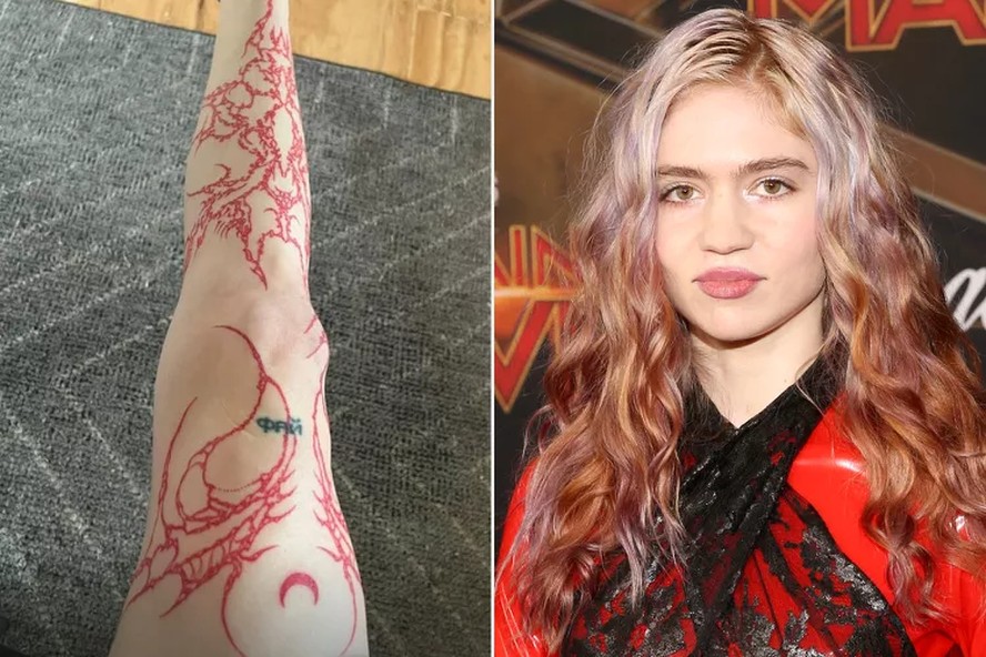 Grimes exibe novas tatuagens nas redes sociais