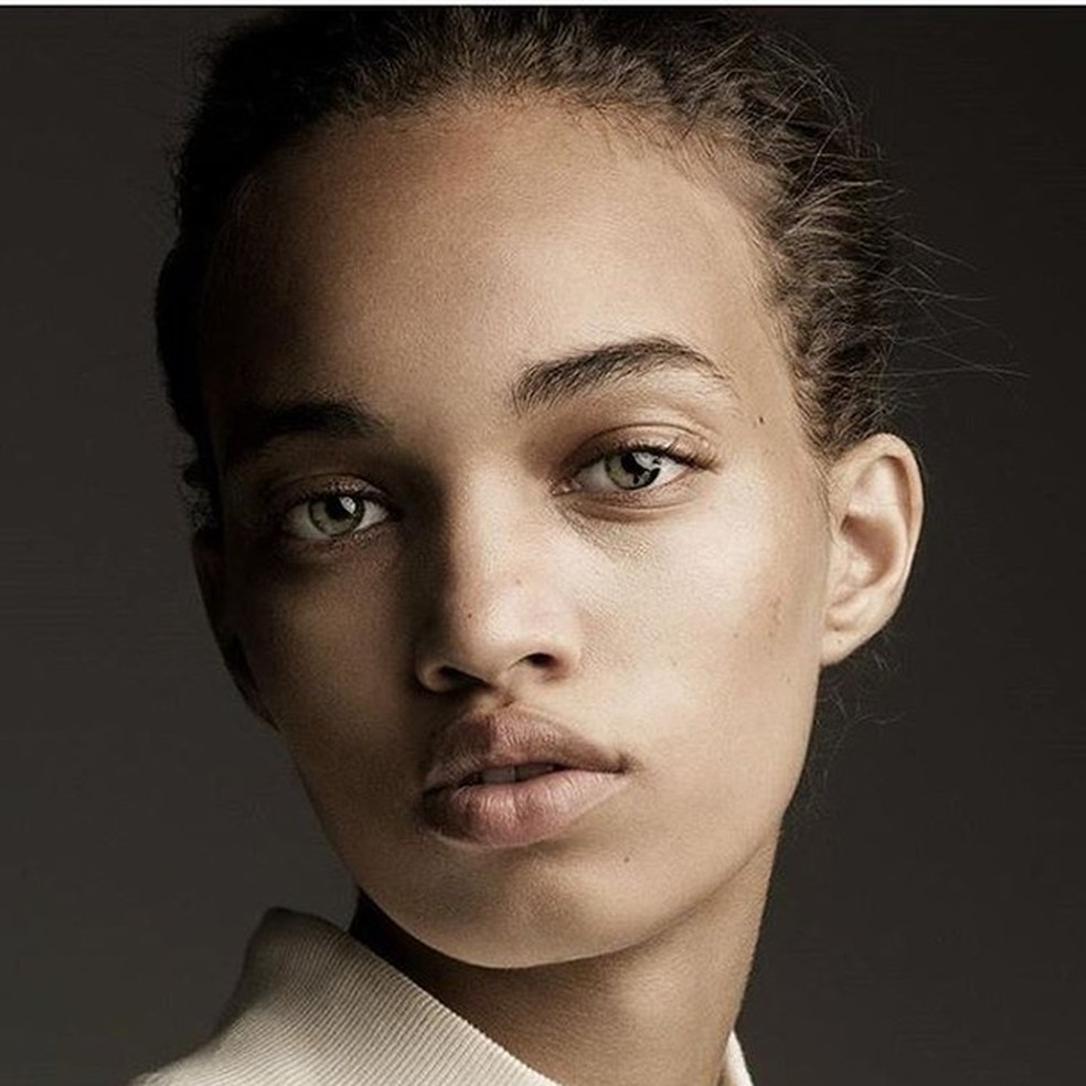 Ellen Rosa encantou o mundo da moda com sua beleza natural. Atenção para os olhos verdes! (Foto: Divulgação) — Foto: Glamour