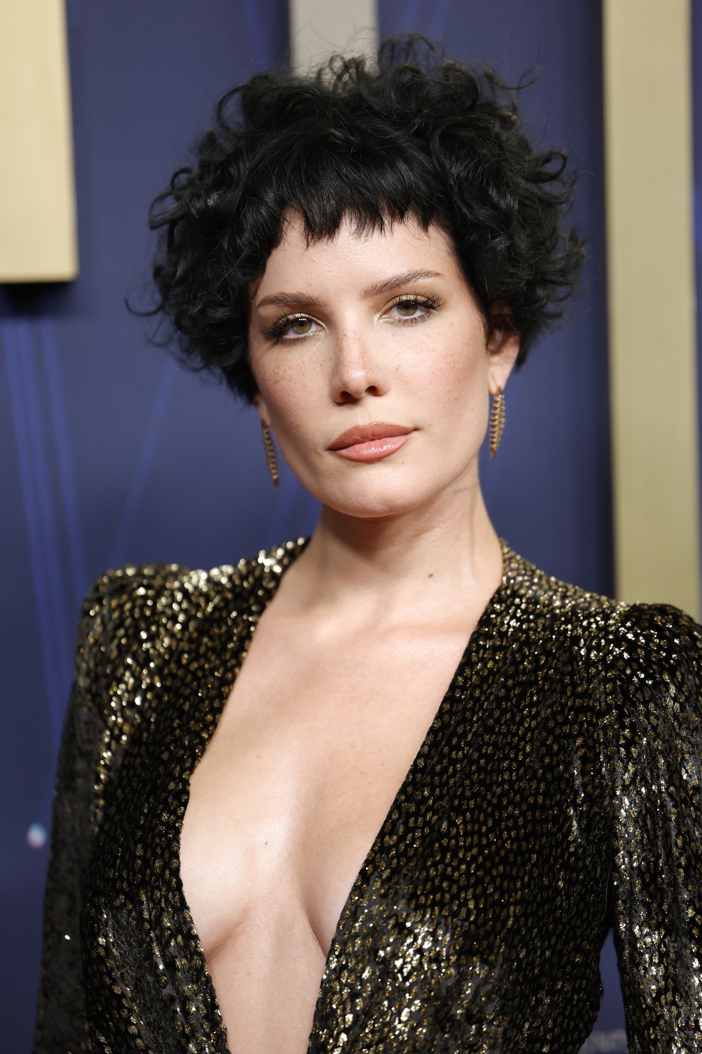 Emmy Awards 2025: cabelos curtinhos e bobs dominam o tapete vermelho da premiação — Foto: Getty Images