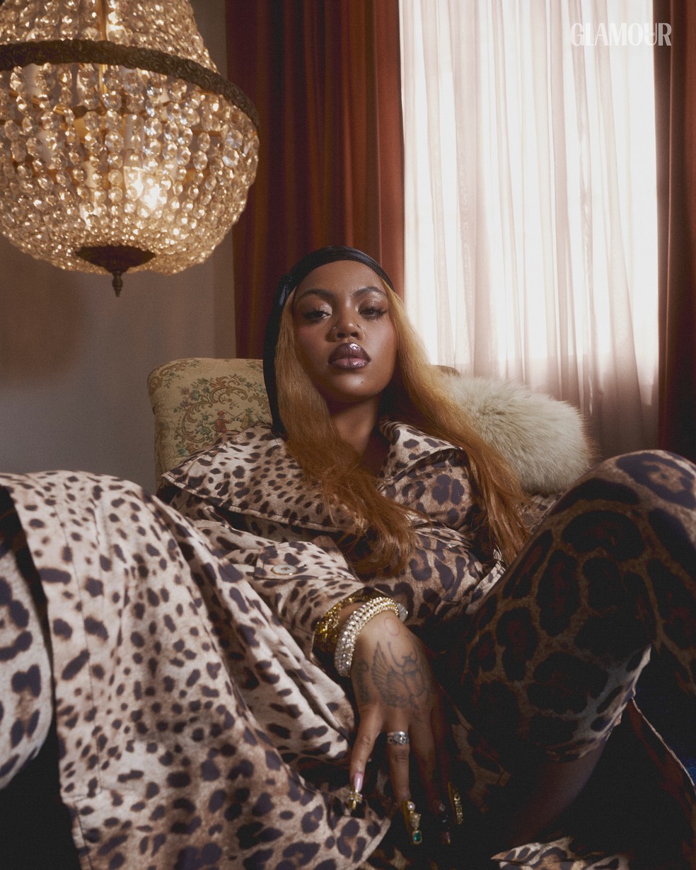 Duquesa é capa da Glamour Brasil — Foto: Thais Vandanezi/ Glamour Brasil