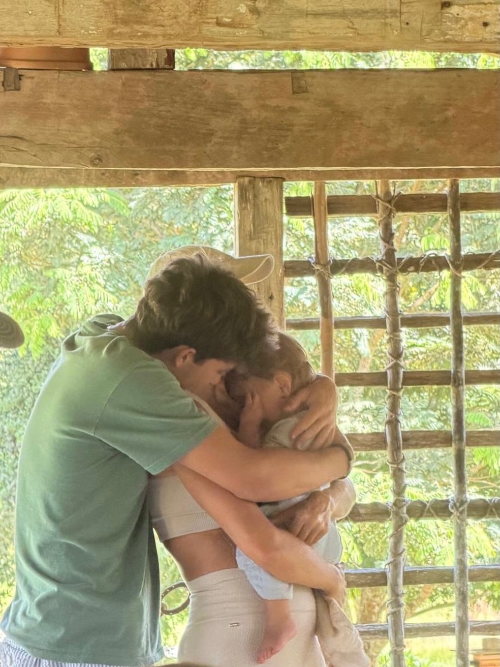 Gisele Bündchen e os filhos — Foto: Reprodução/Instagram