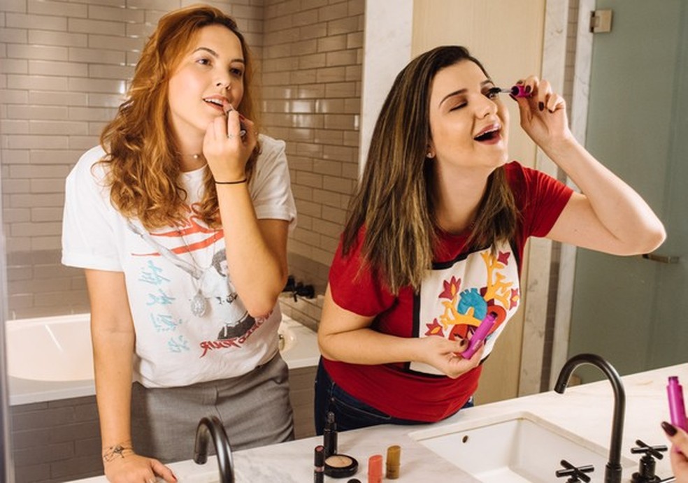 Maquiagem e autoestima (Foto: Futilidades / Divulgação) — Foto: Glamour