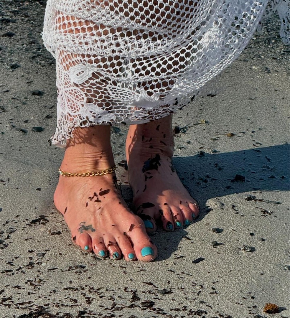 Luciana Gimenez aproveita dia de Sol em passeio de barco — Foto: Reprodução/Instagram