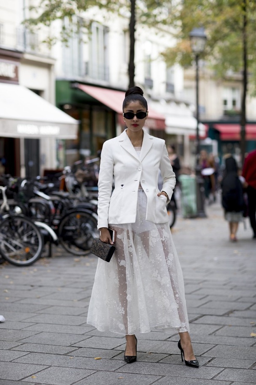 Look transparente e monocromático? Pode sim! (Foto: ImaxTree) — Foto: Glamour