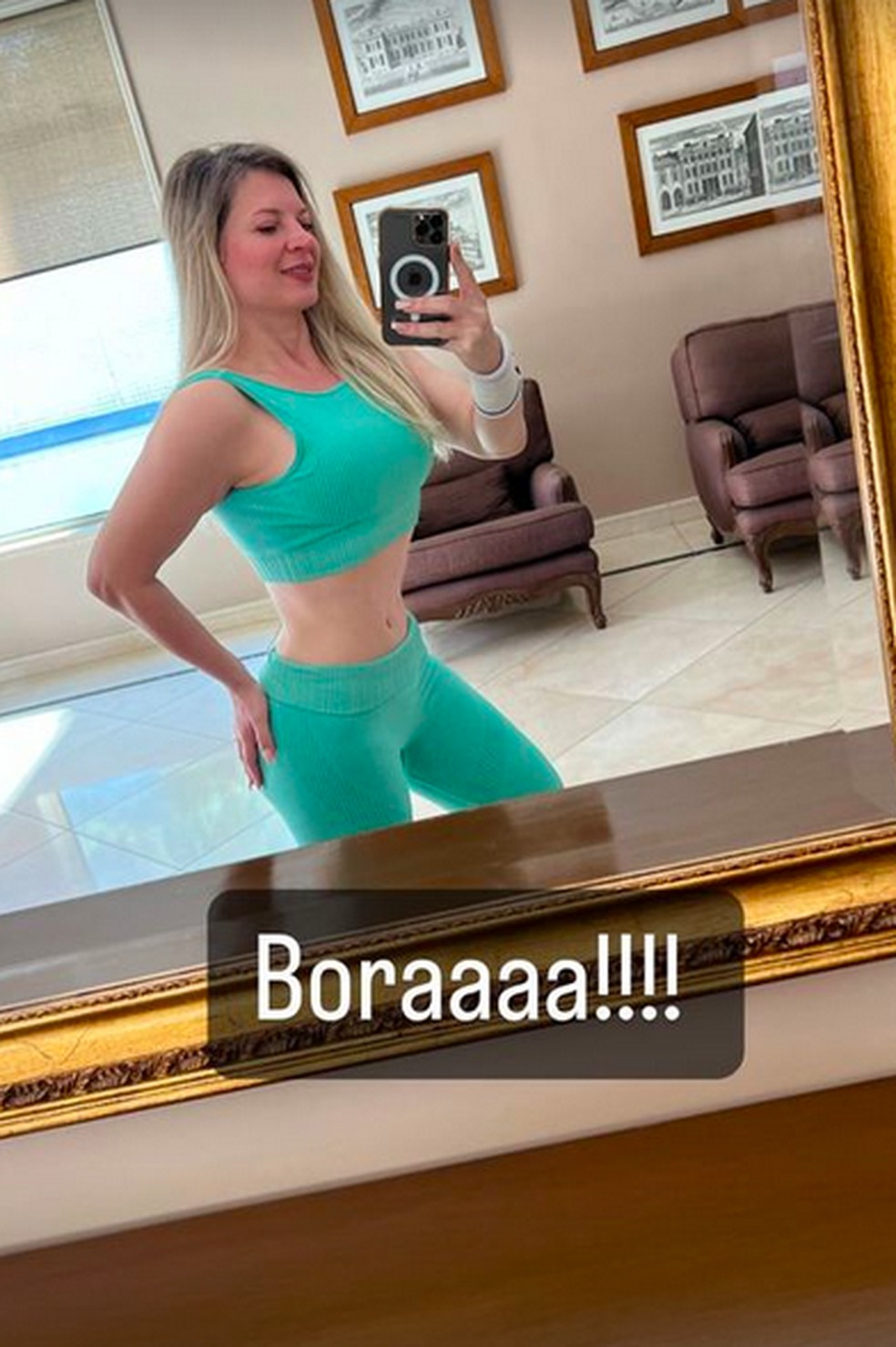 Joice Hasselmann mostra abdômen sarado em selfie; jornalista já perdeu ...