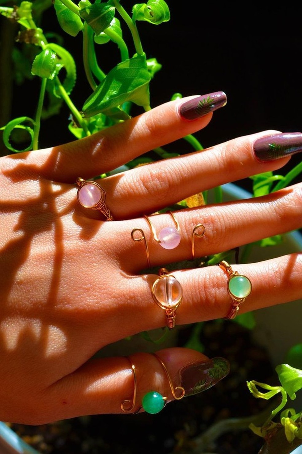 5 tipos de empreendedoras do TikTok que bombam com vídeos viciantes (Foto: Reprodução/Instagram @dbljewelry) — Foto: Glamour