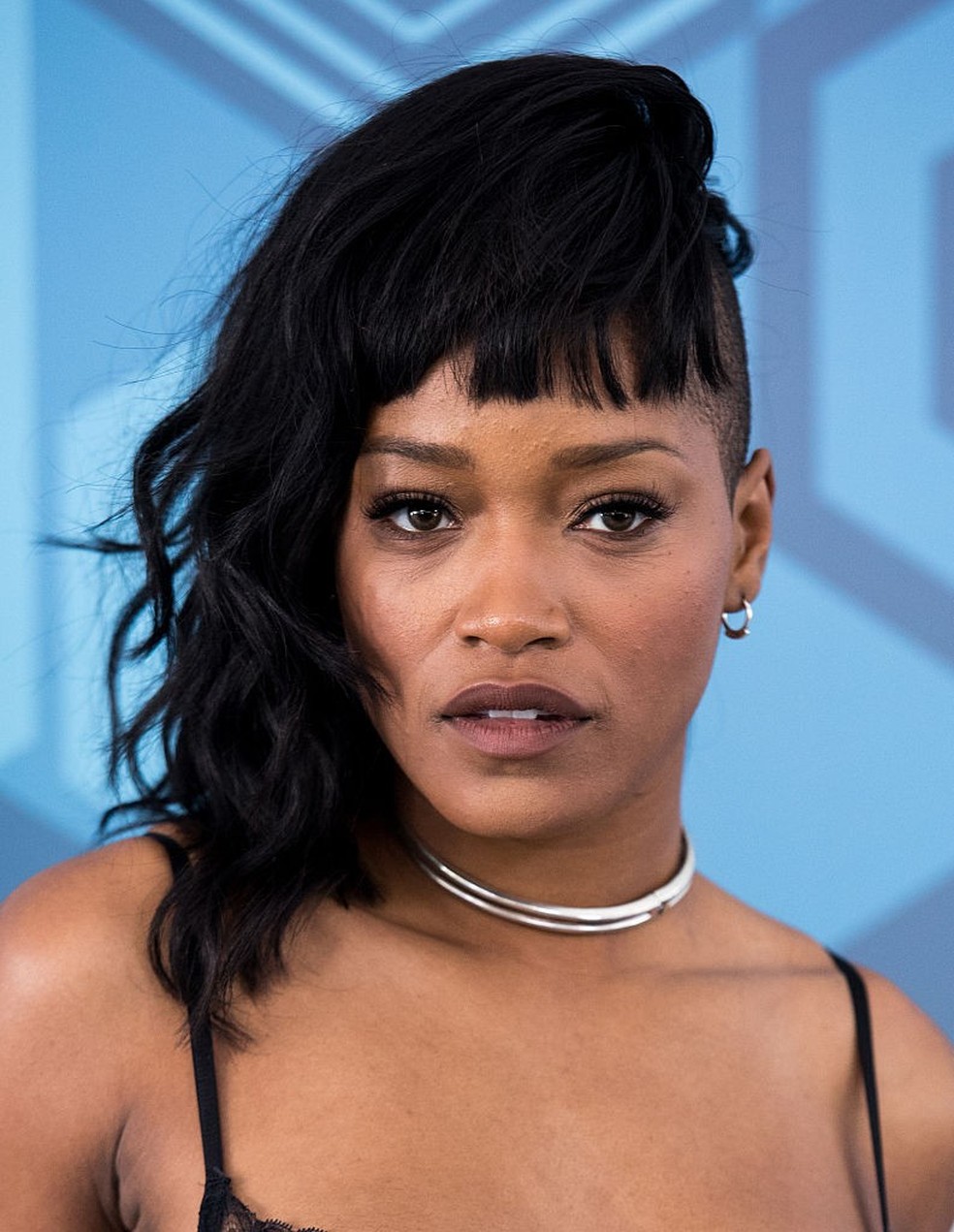 Micro Franja: boa para rostos redondos (Foto: Getty Images) — Foto: Glamour