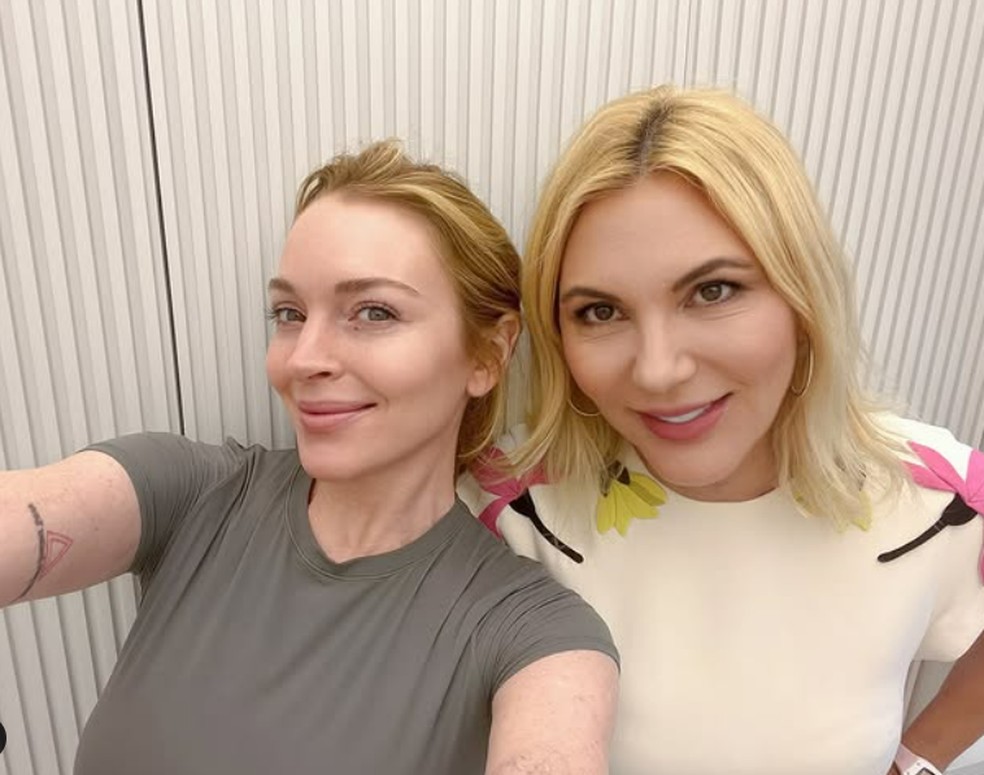 Lindsay Lohan fez aparição de cara limpa no Instagram de sua dermatologista — Foto: Reprodução/Instagram