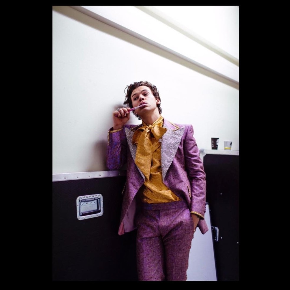 Looks de Harry Styles (Foto: Reprodução Instagram) — Foto: Glamour