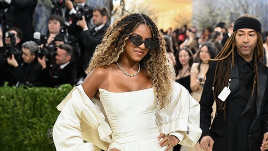 Furou a regra? Blue Ivy aparece no Met Gala e levanta suspeitas de quebra de protocolo