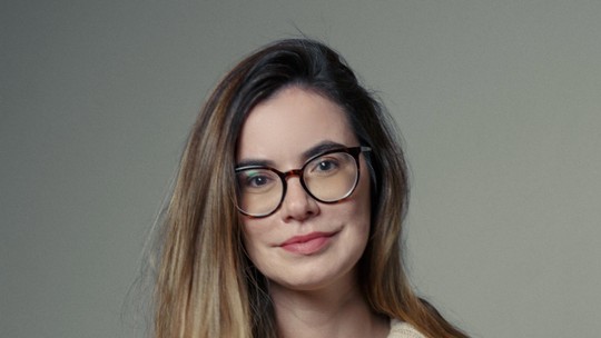 Fabiane Secches lança 'Ilhas Suspensas': um romance na língua da "saudade"