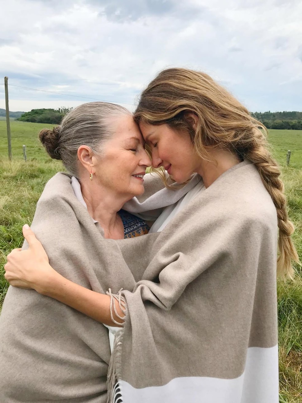 Gisele Bündchen homenageia a mãe, que faleceu em 2024 — Foto: Reprodução/Instagram