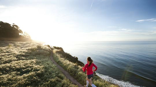 10 formas de tornar a prática de exercícios mais agradável em dias de calor intenso