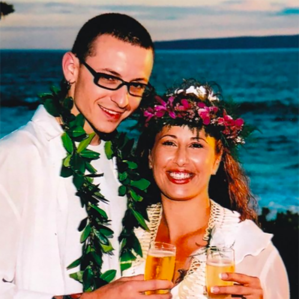 Samantha Bennington, exesposa de Chester Bennington 'Lancei meu livro