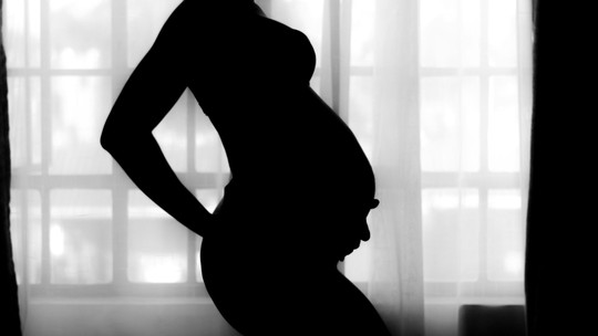 Síndrome da transfusão feto-fetal: entenda a condição rara que afeta gêmeos idênticos 