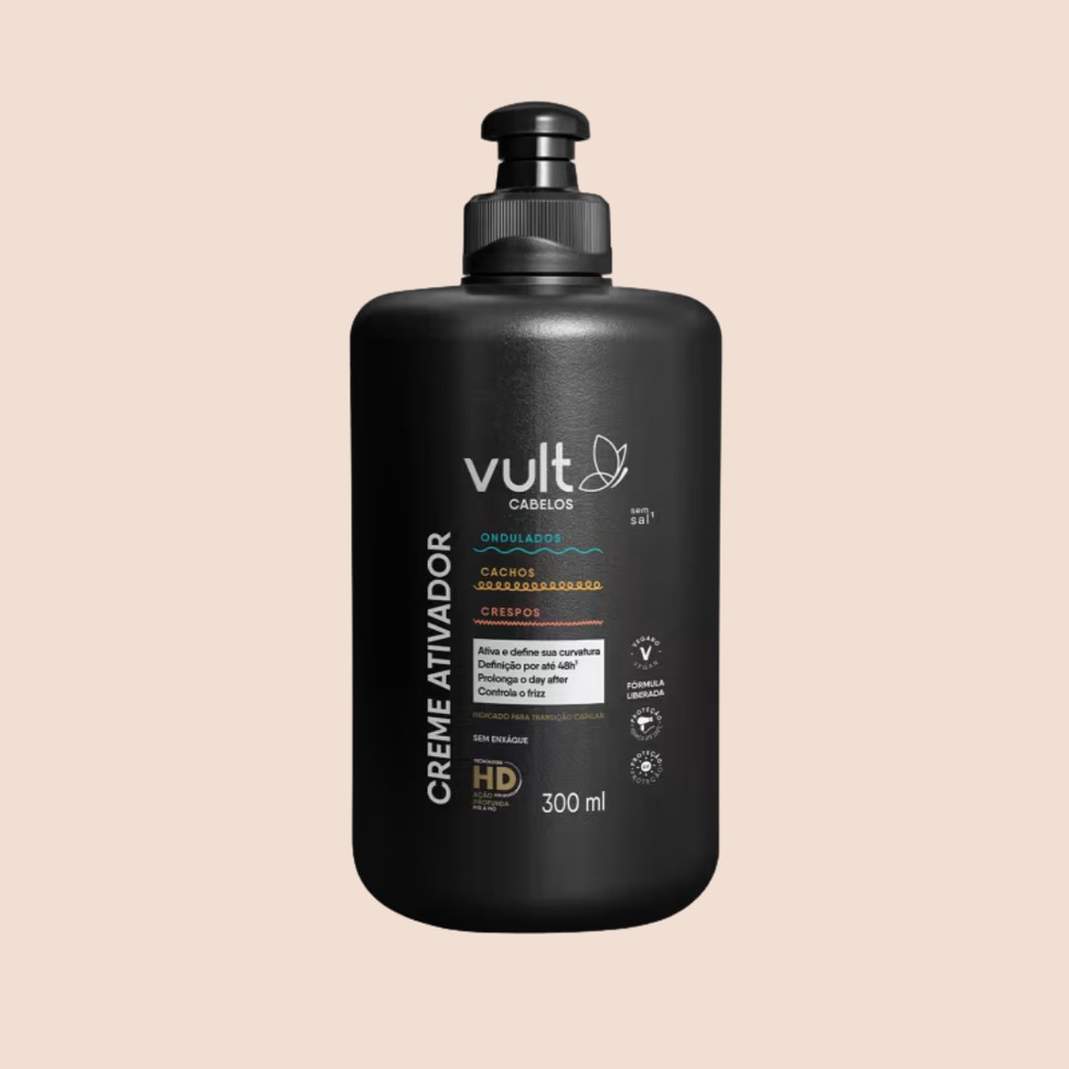 Creme Ativador Cabelos Ondulados, Cacheados e Crespos, Vult (R$ 37,90) — Foto: Divulgação