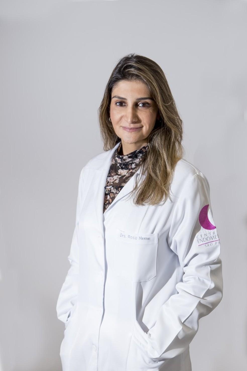 Rosa Neme é diretora do primeiro Centro de Endometriose no Brasil (Foto: Divulgação) — Foto: Glamour