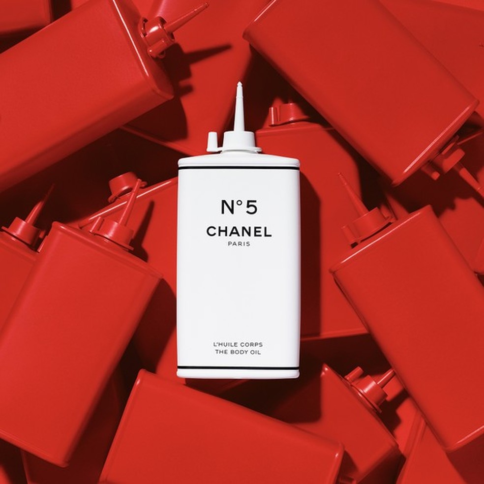 Para comemorar o centário do Chanel Nº5, marca lança a coleção Factory 5 (Foto: Divulgação) — Foto: Glamour